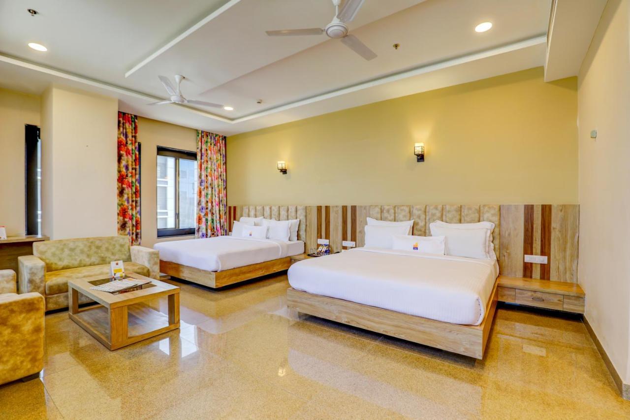 Shree Nanda Hotel 4*
