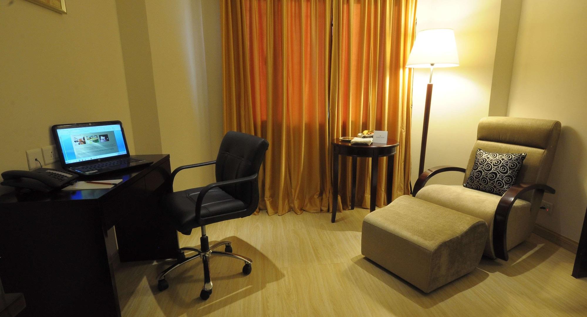 Golden Tulip 3*