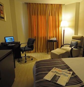 Golden Tulip Hotel Udaipur