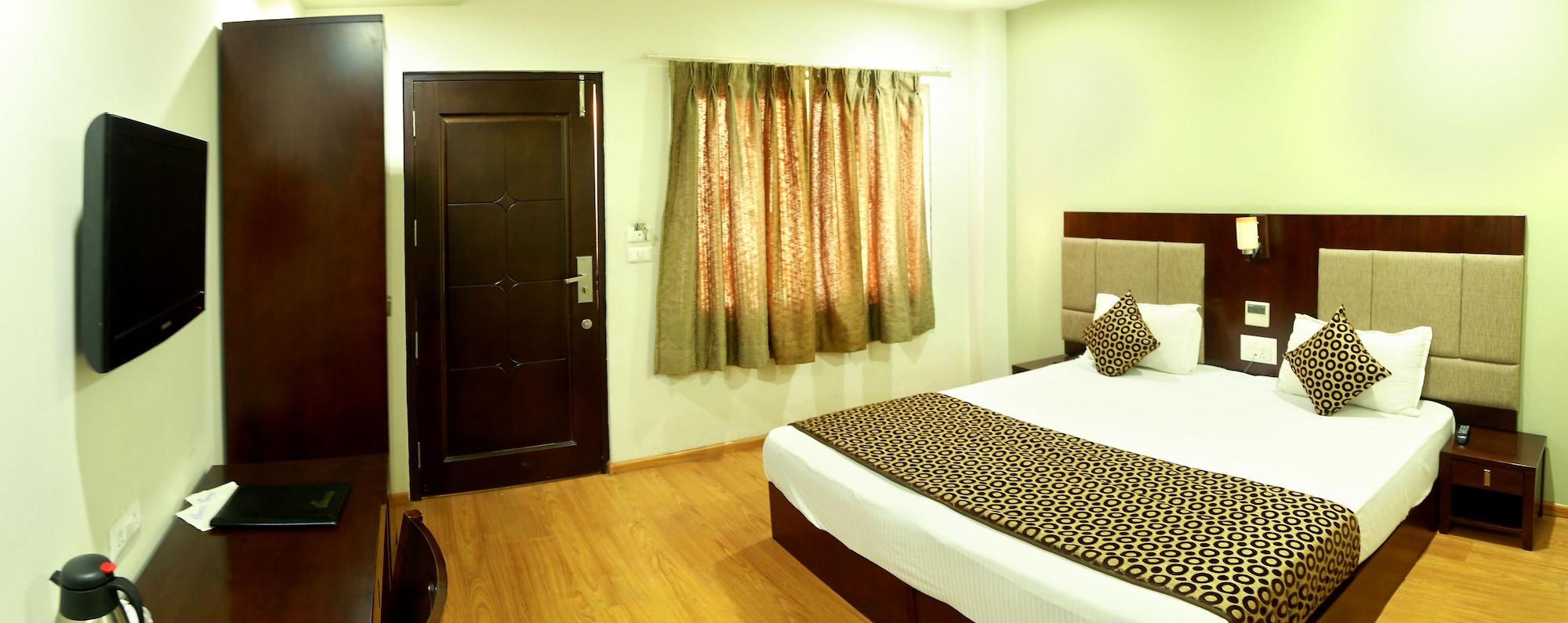Hotel Royal Palm - A Budget In