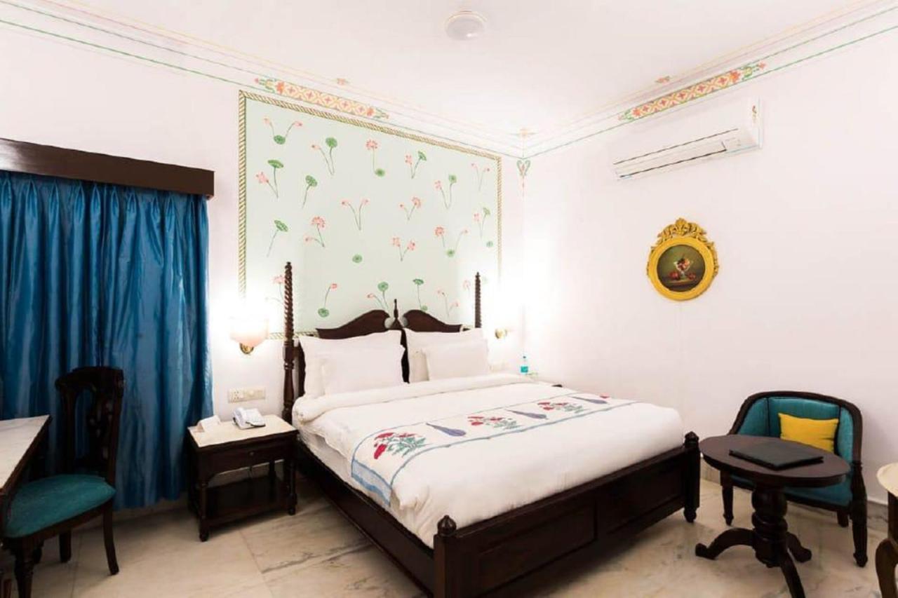 Amar Kothi 3*