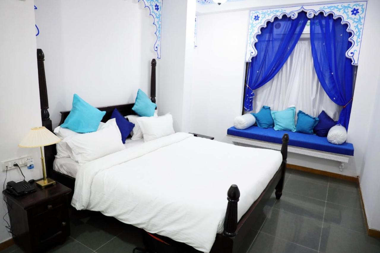 Hotel Dhola Ghat Haweli *