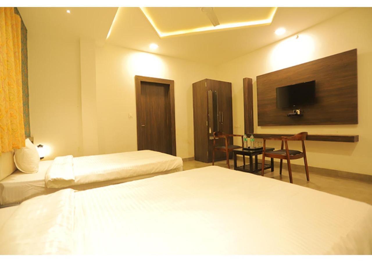 Hotel Raha 3*