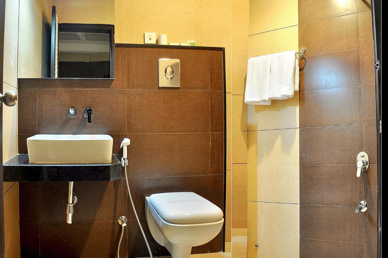 Hotel Fabhotel Shree Narayana