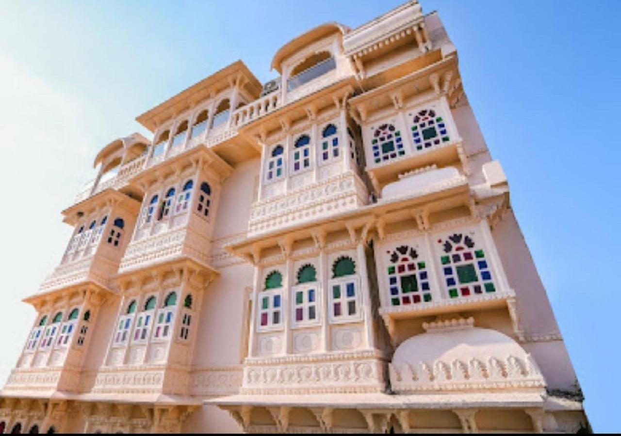 Royal Rafahiya - A Rooftop View Near Pichola Hotel 4*