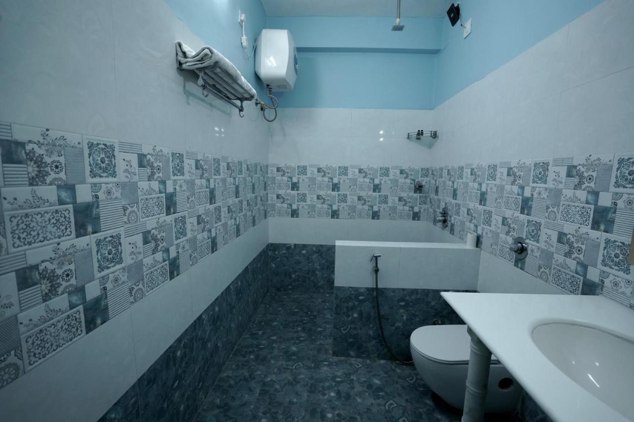 Hotel Devendragarh - A Boutique Facing On Fateh Sagar Udaipur