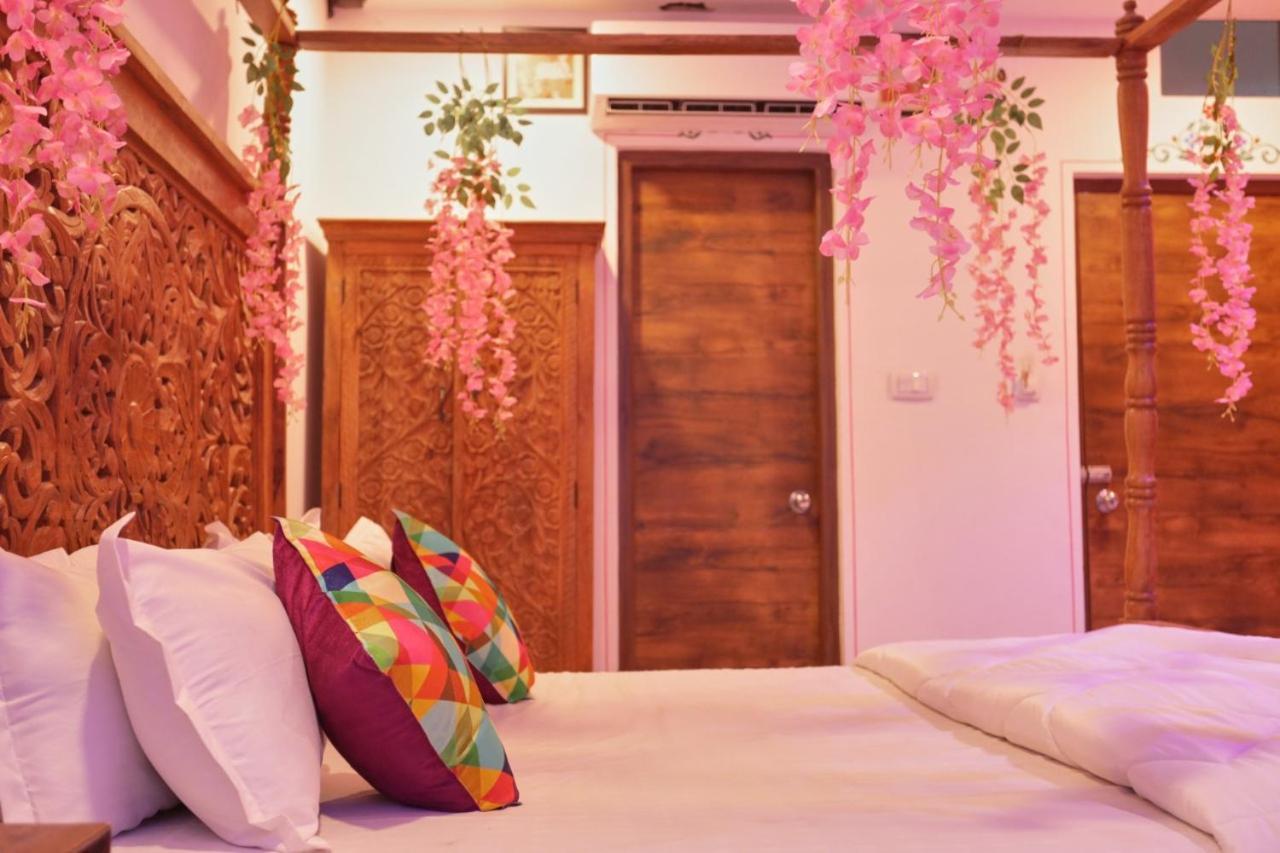 Neev Haweli Guest house