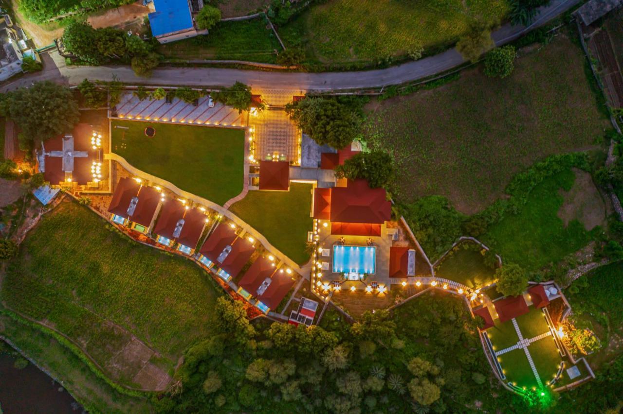 Sarasiruham - Private Pool In