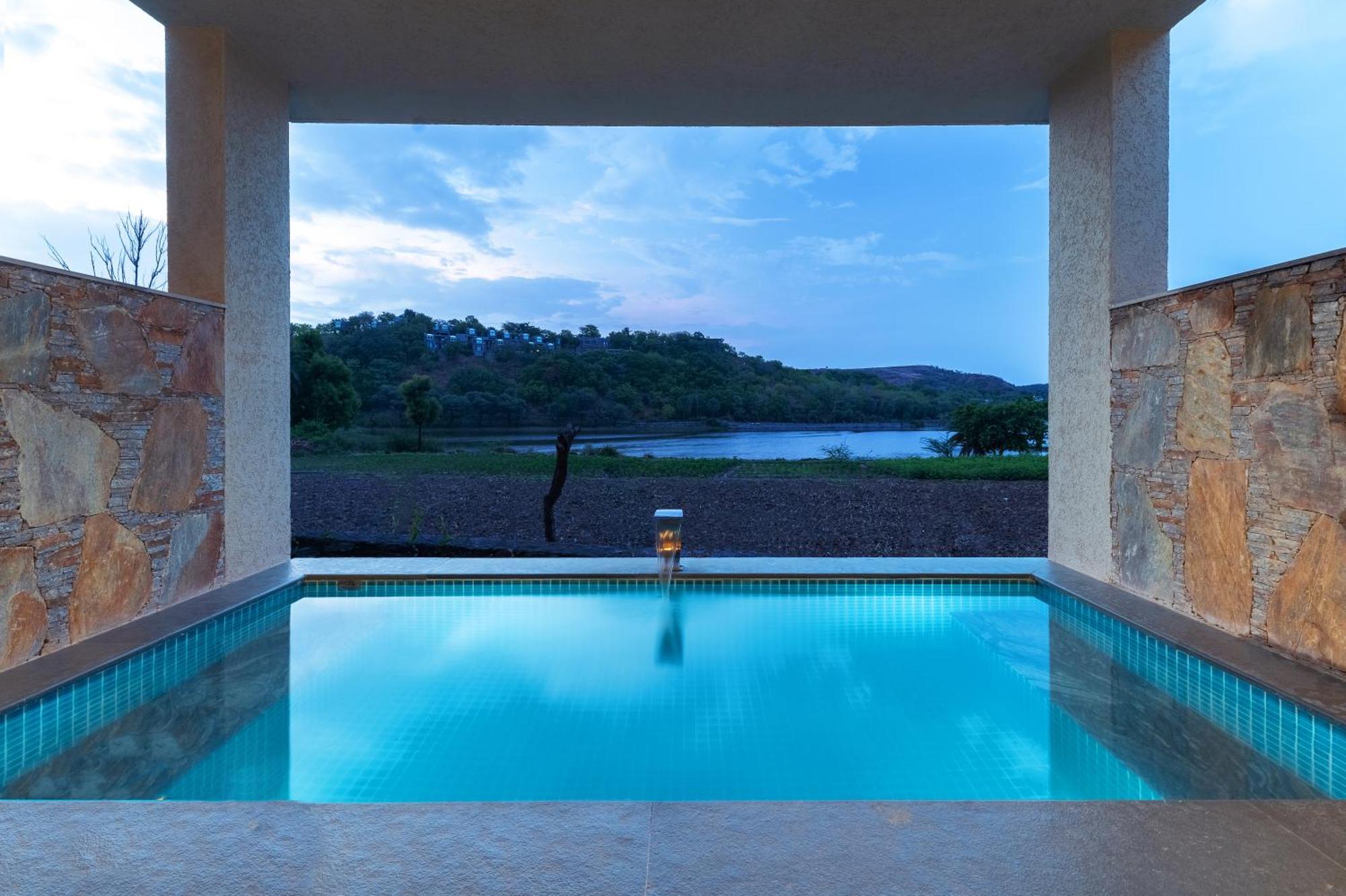 Resort Sarasiruham - Private Pool In Udaipur