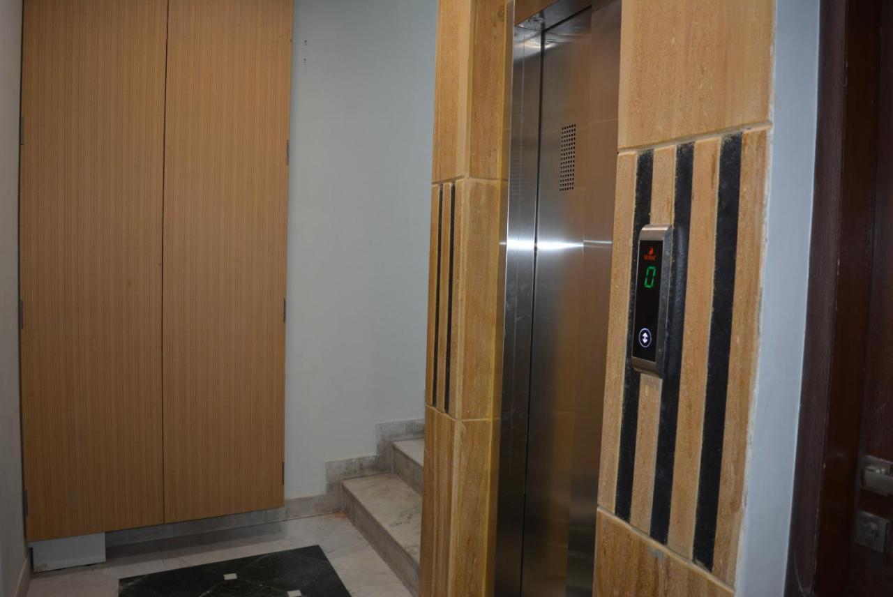 Hotel Fabhotel Naivara Boutique