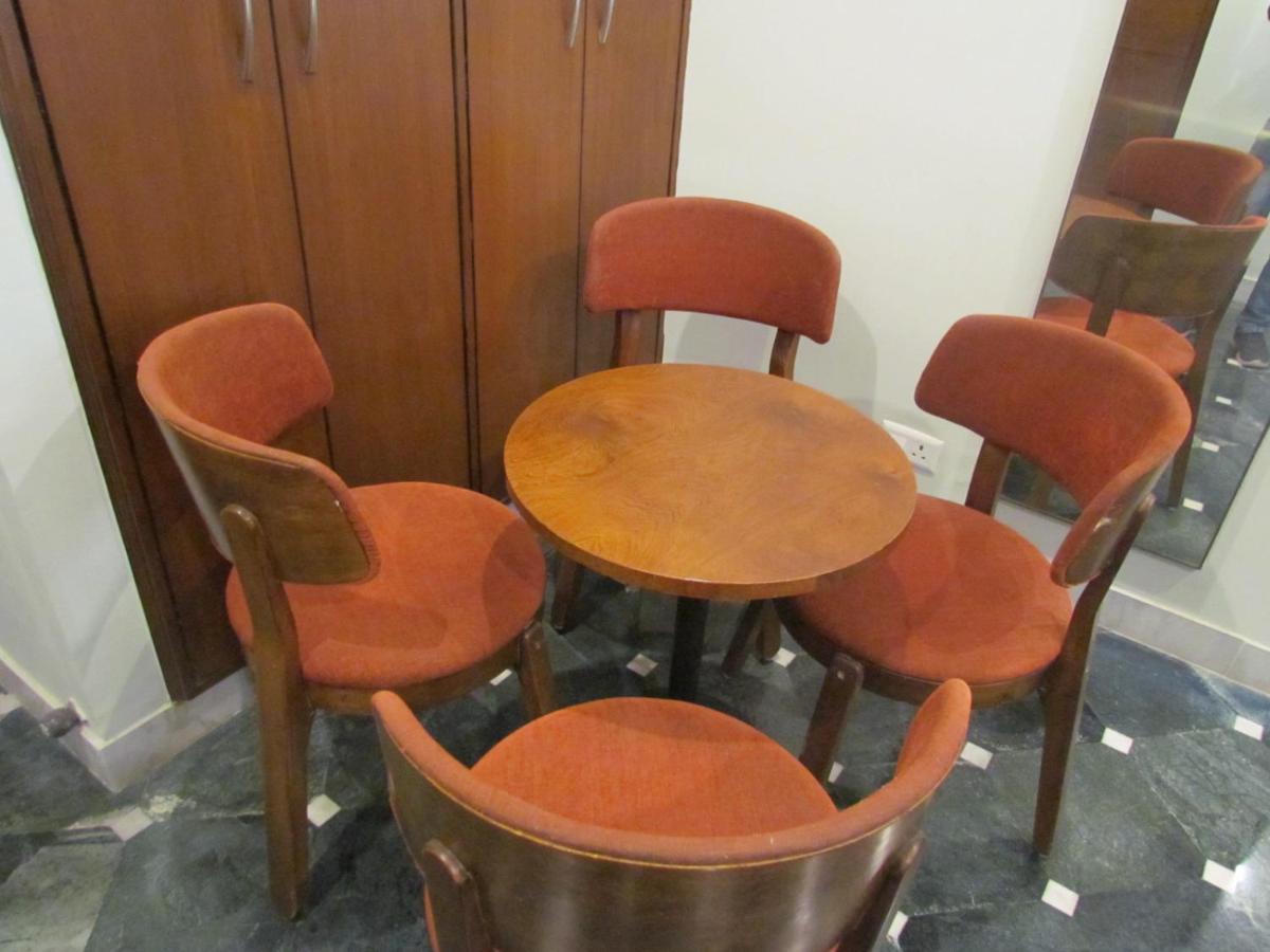 Hotel Fabhotel Naivara Boutique 3*