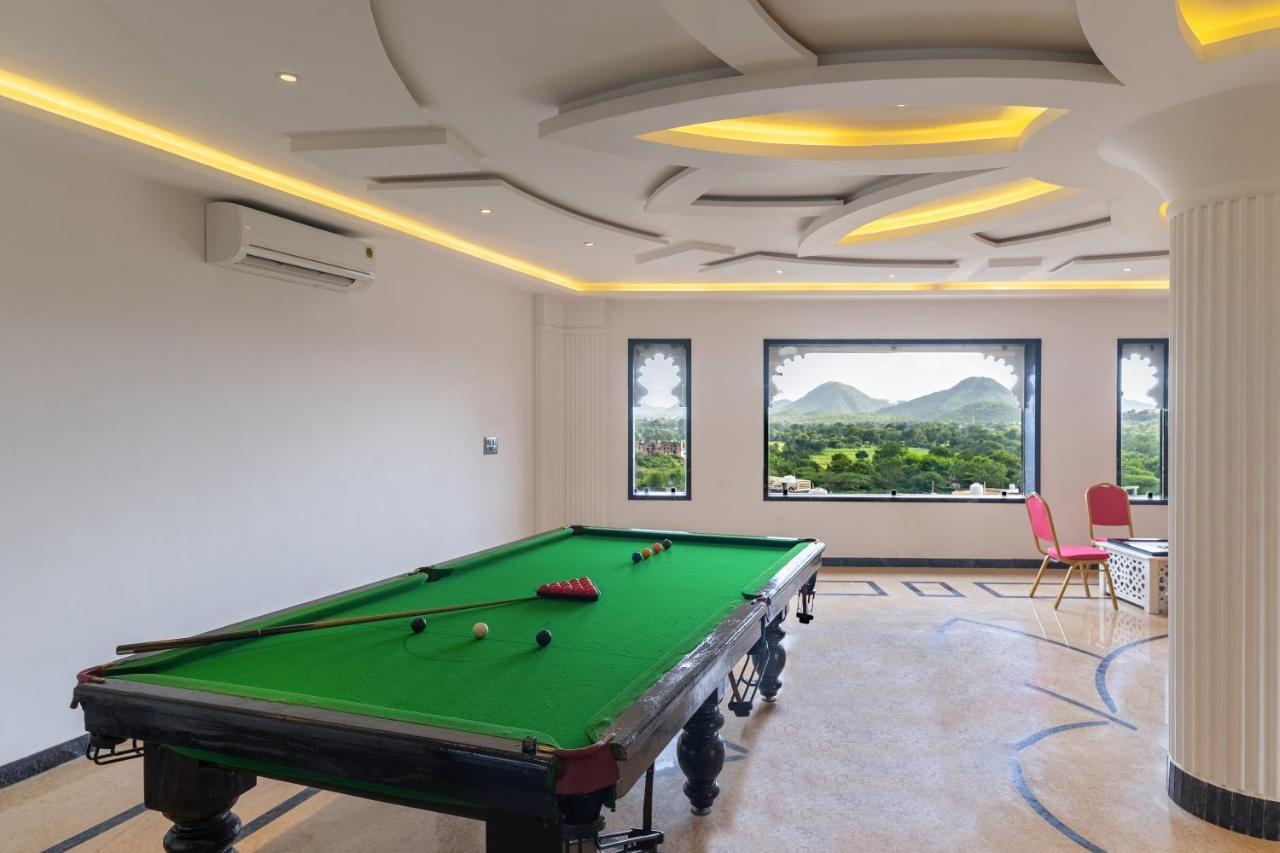 Resort Traavista Aravali Mahal *