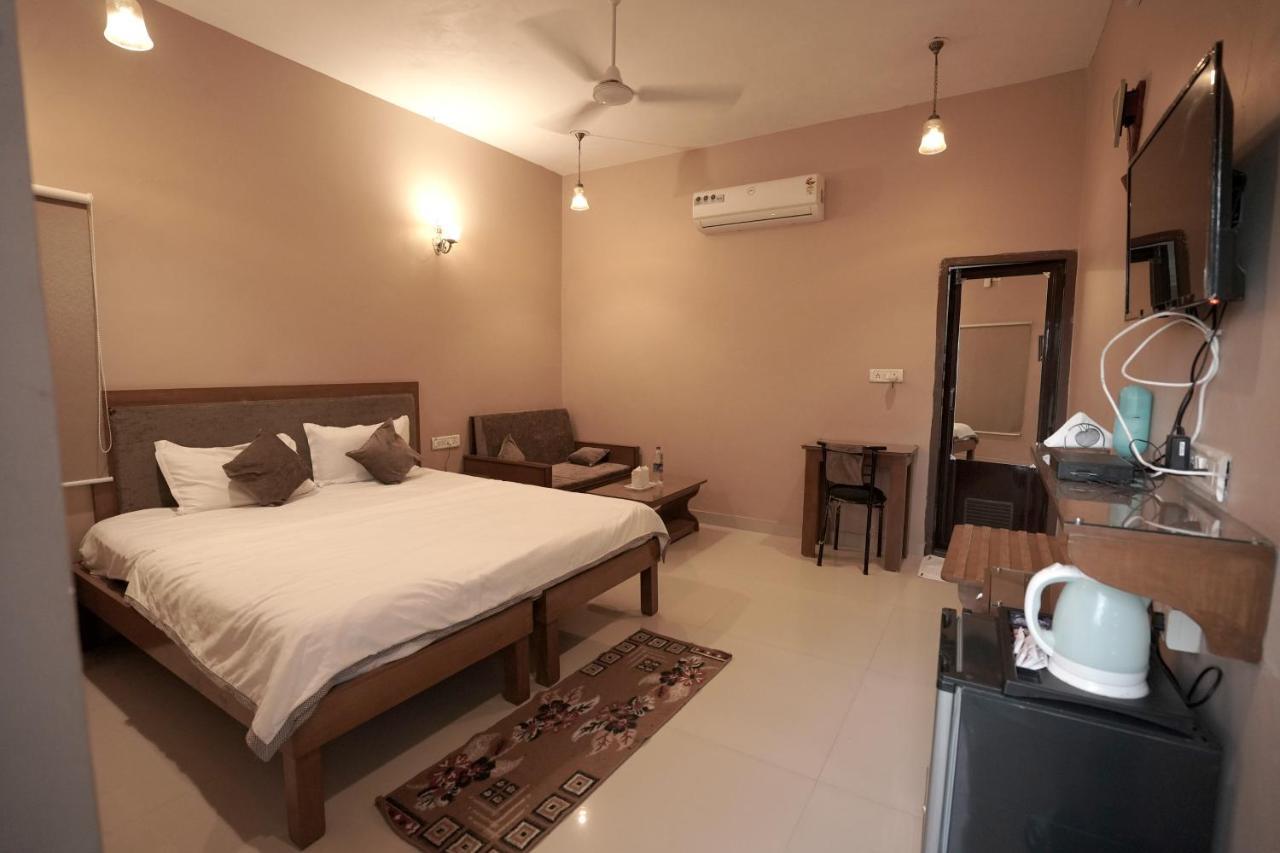 Devendragarh - A Boutique Facing On Fateh Sagar Udaipur