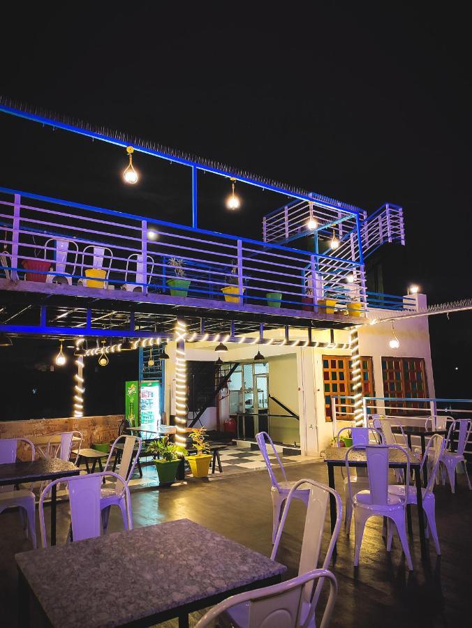 Bridge Hostel *
