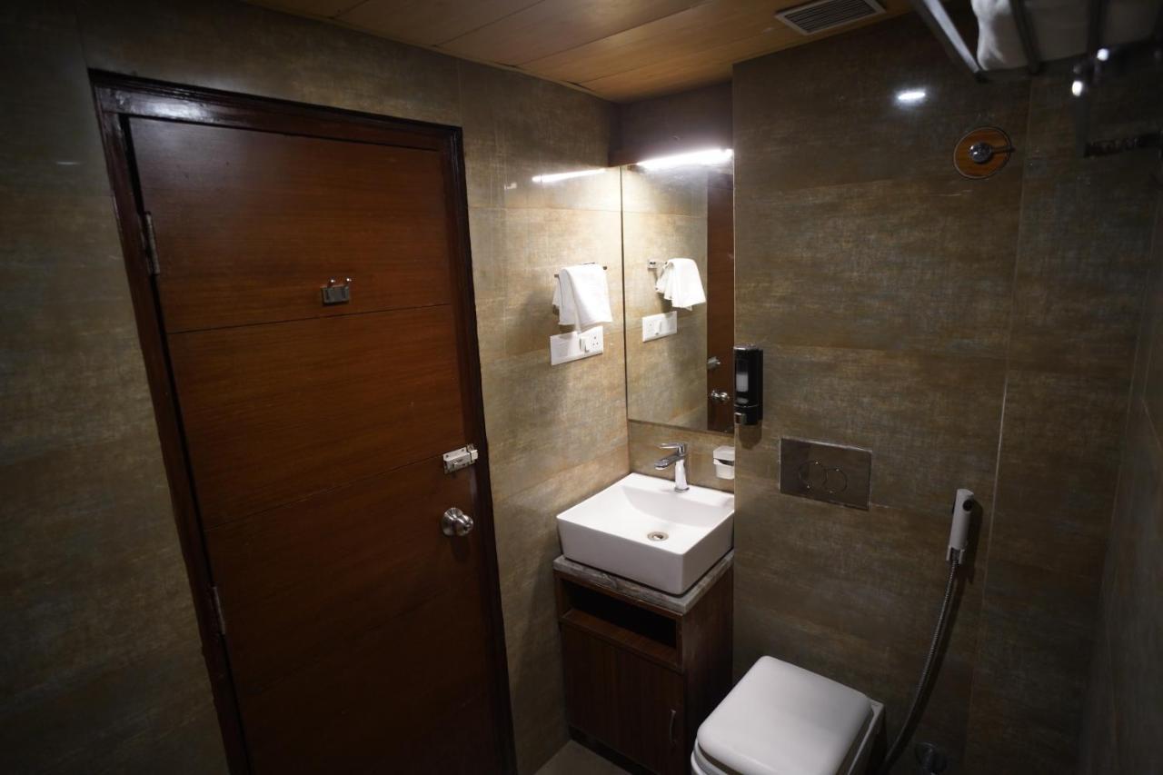 Fabhotel Naivara Boutique