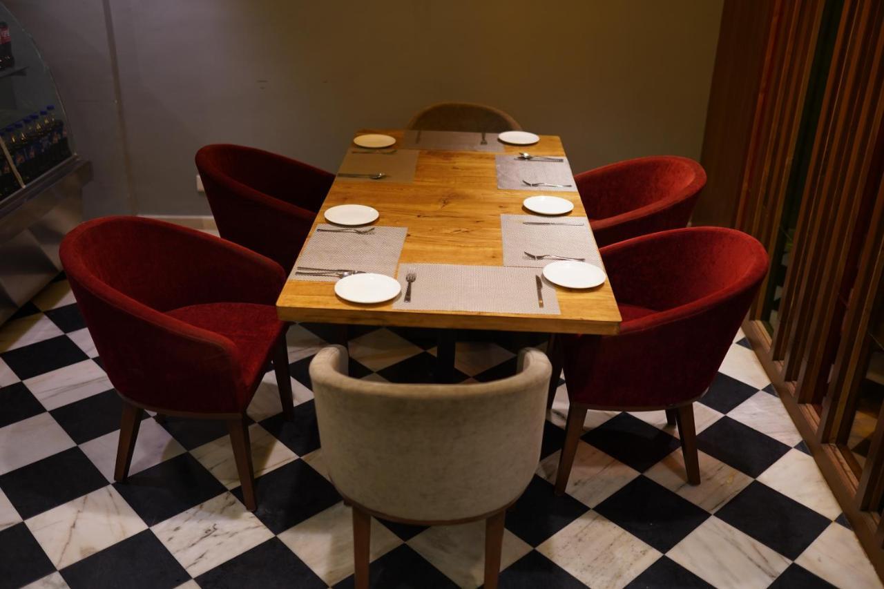 Hotel Fabhotel Naivara Boutique 3*