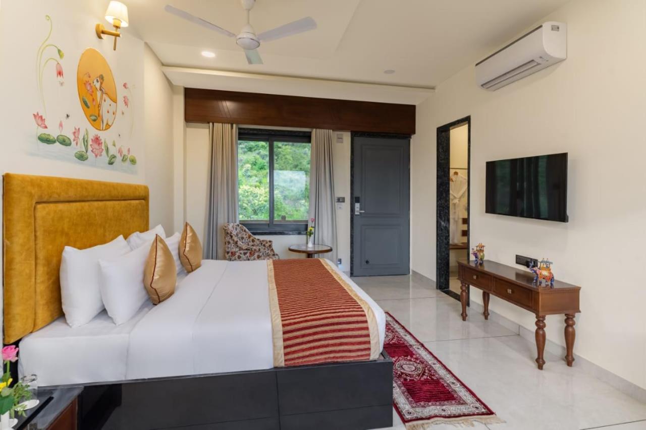 Traavista Aravali Mahal Resort *