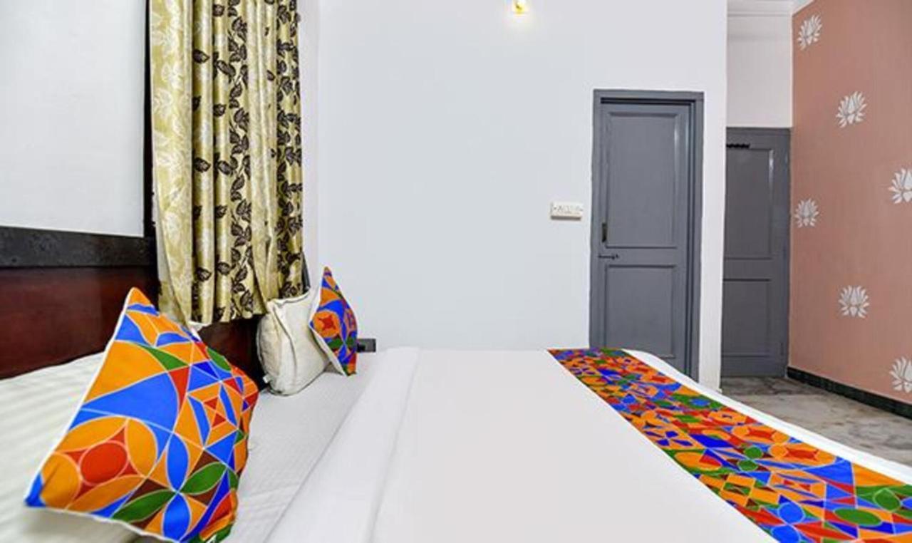 Oyo Oxo Hotel 3*