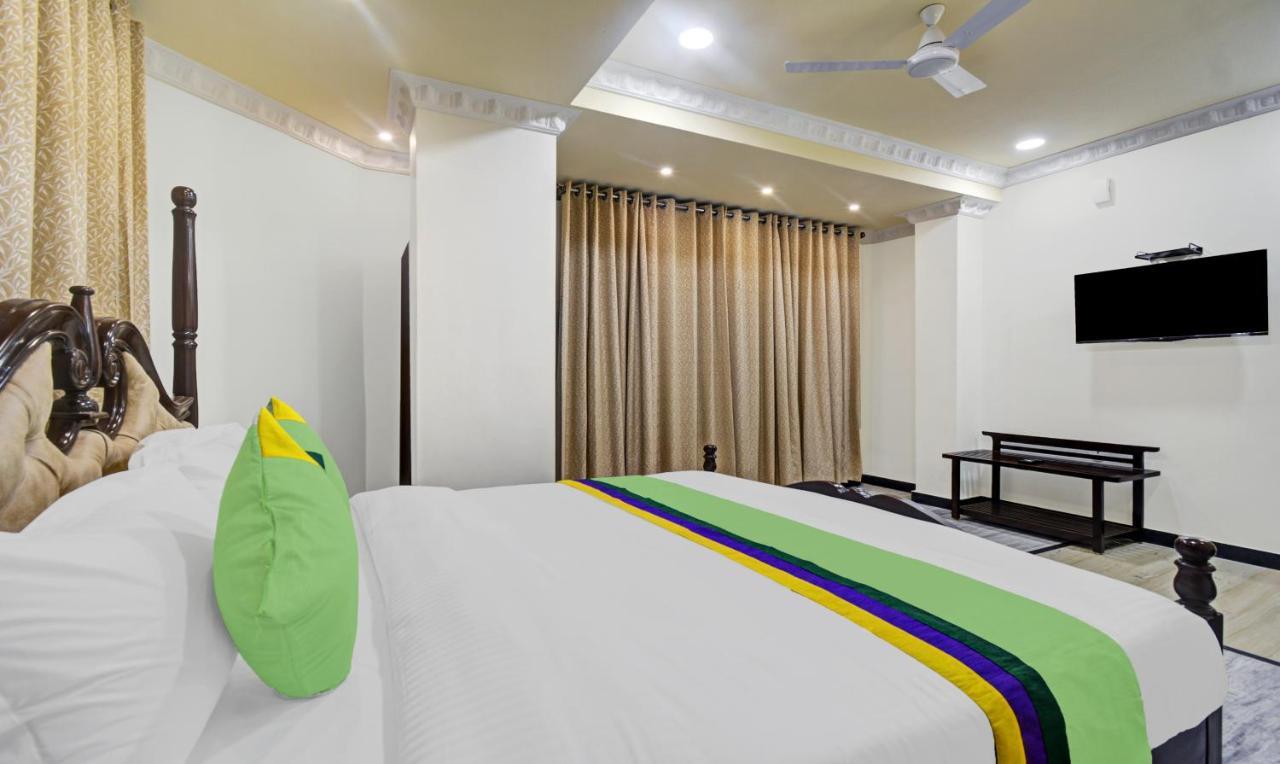Treebo Jheel Mahal Hotel 3*