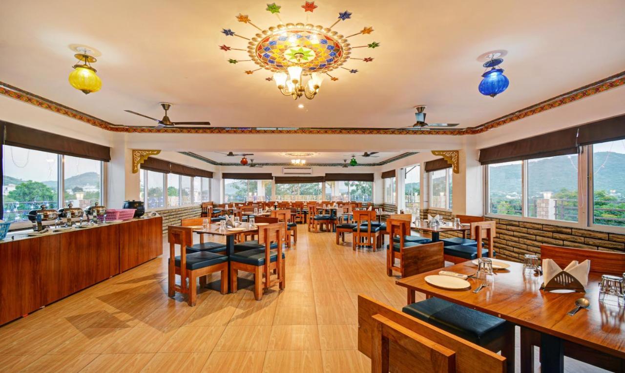Hotel Treebo Trend The Lavit Malhar With Mountain View