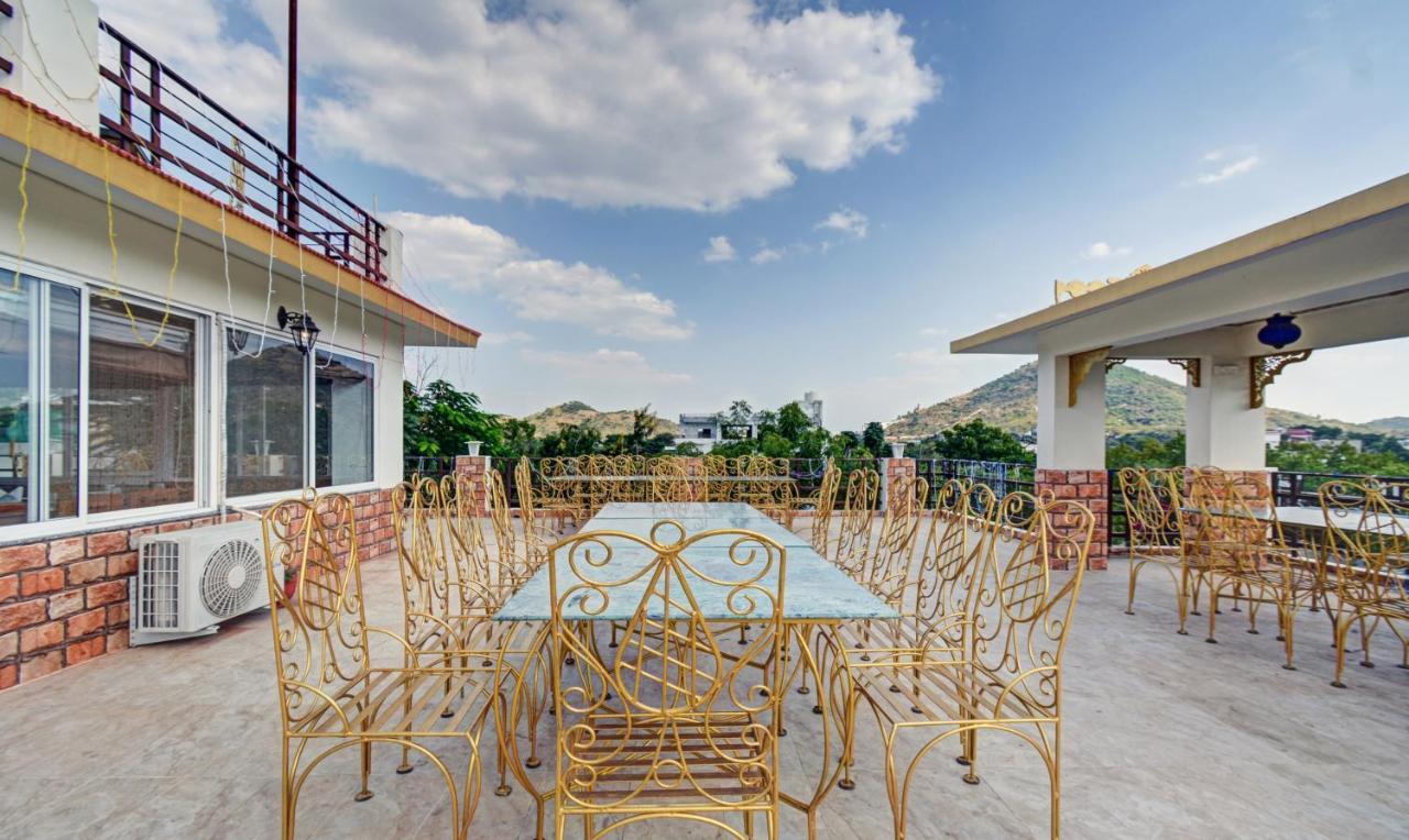 Hotel Treebo Trend The Lavit Malhar With Mountain View Udaipur