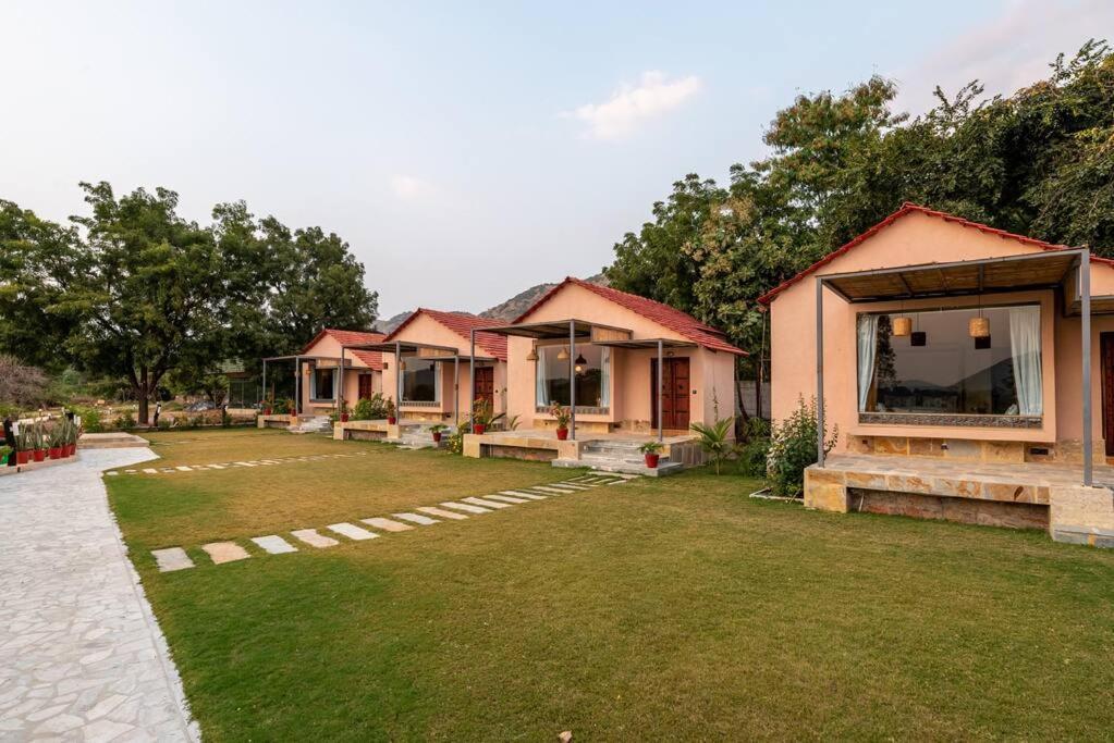 Chalet 1br With Pool - Eagle's Nest By Roamhome