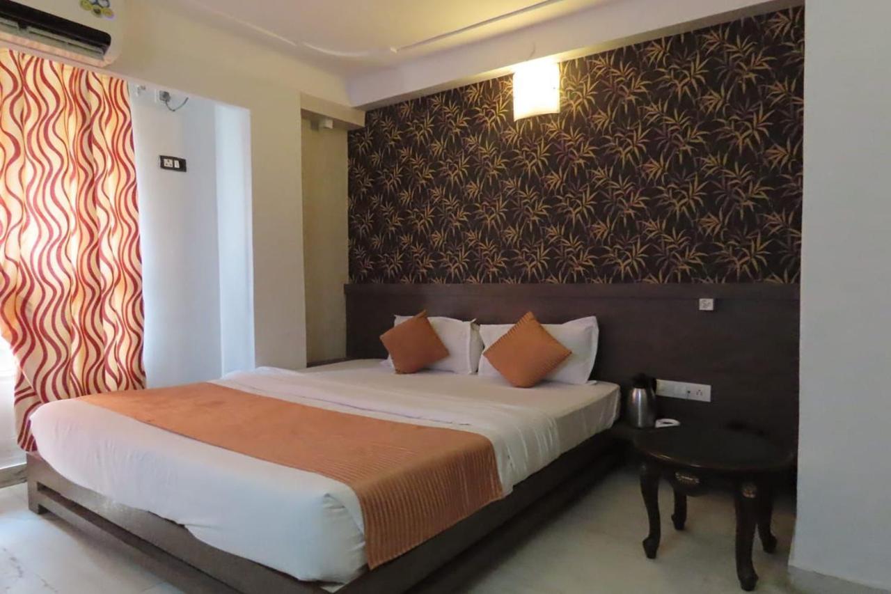 Heterosis Hotel 3*