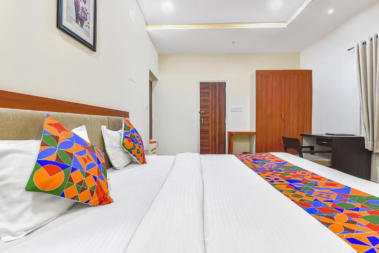 Collection O Royal Icon Hotel 3*