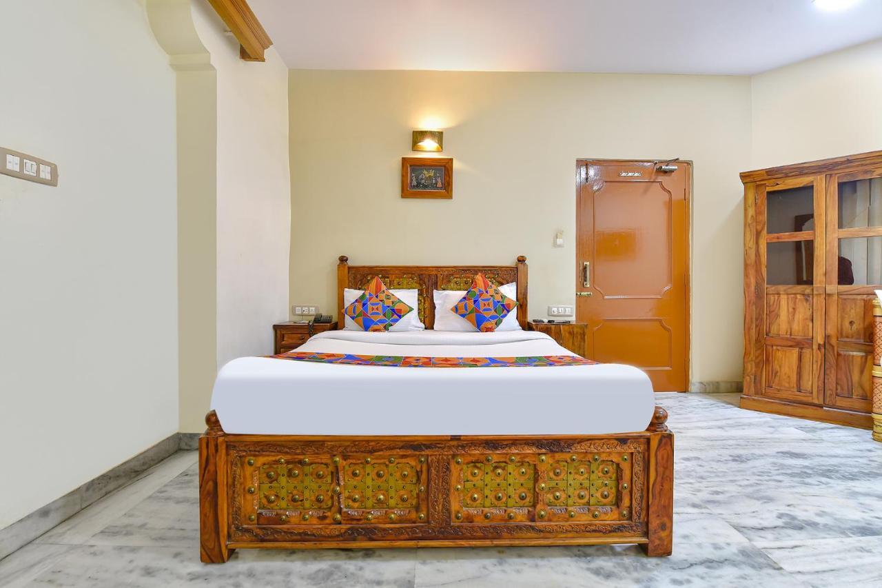 Hotel Fabhotel Prime Empire Palace 3*