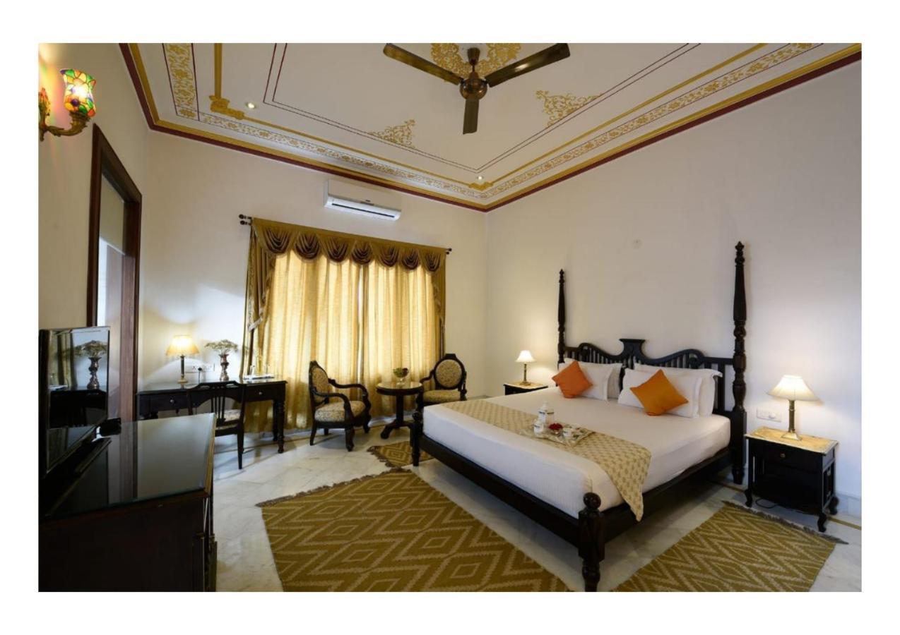 Devraj 6bhk Villa *
