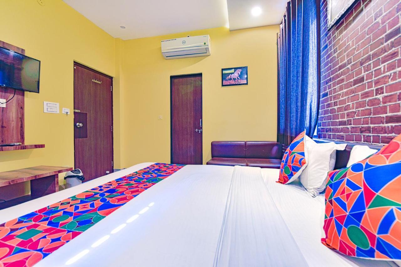 Fabhotel Lotus