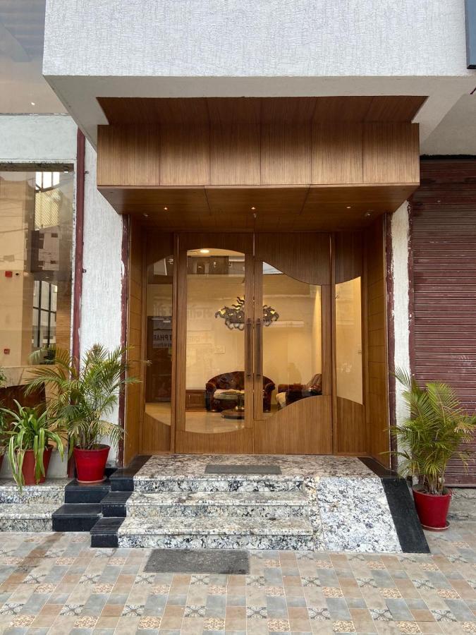 Mumbai House Express 3*
