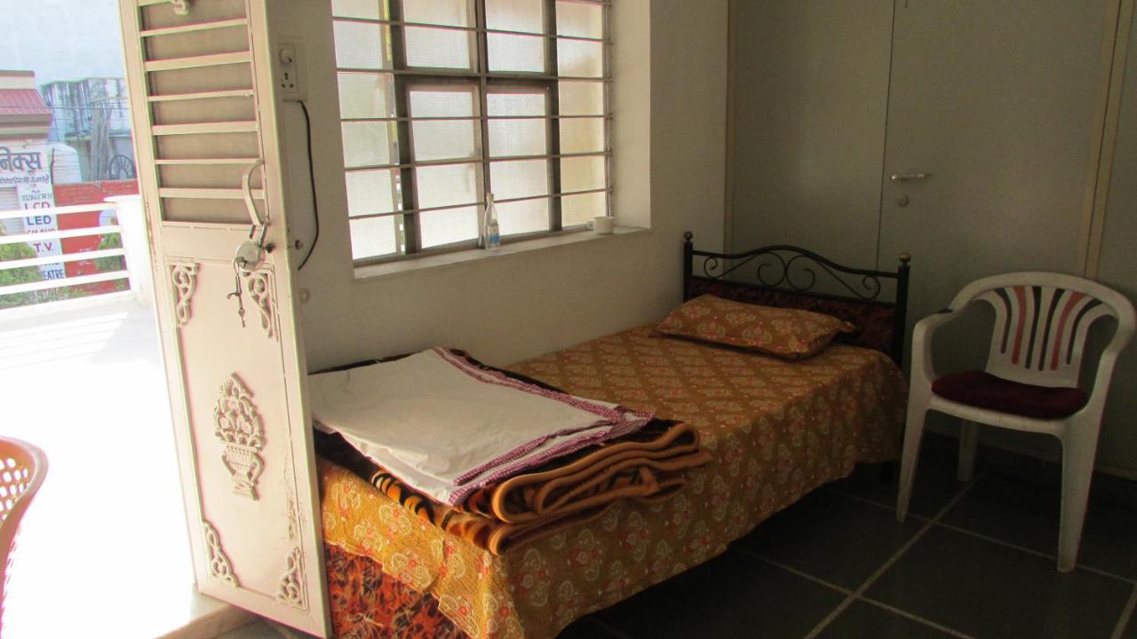 White Corner House, 2/14, Goverdhan Vilas, Housing Board Colony, 313002 Udaipur