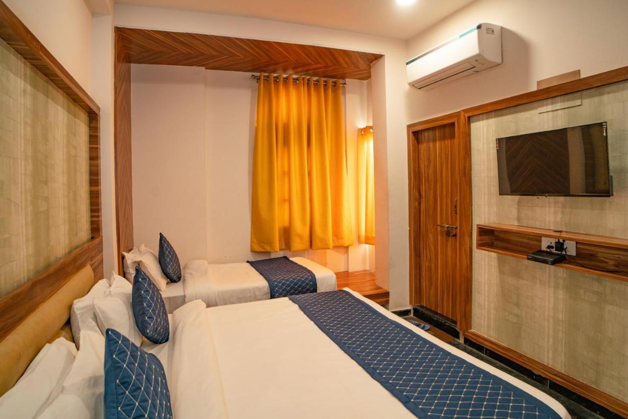 The Uddhav Elite Hotel 3*