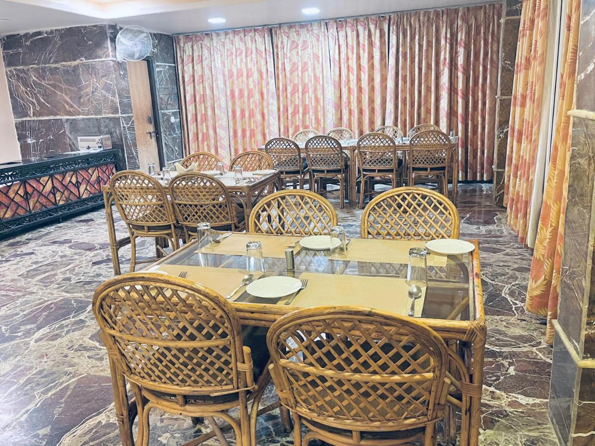 Hotel Aravali Valley 4*