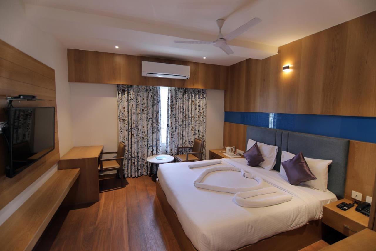 Mumbai House Express 3*