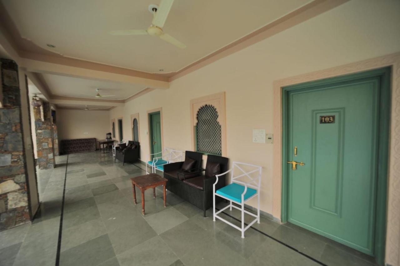 Vache Farm Hotel