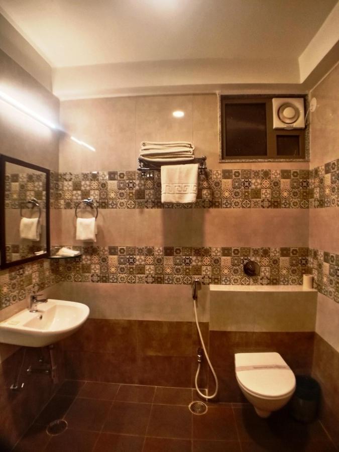 Wonder Cliff Hotel Udaipur