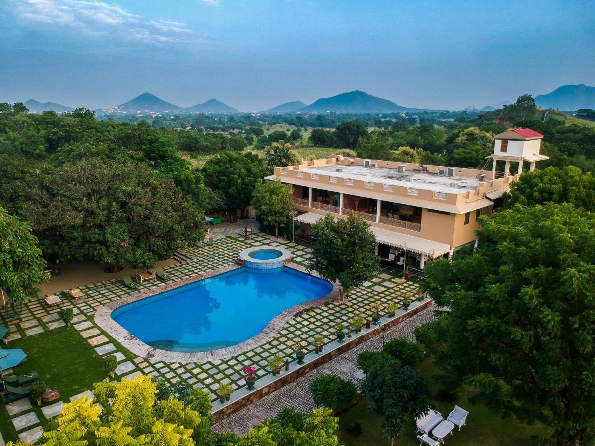 Resort Vatsalya Vihar - A Luxury Pool