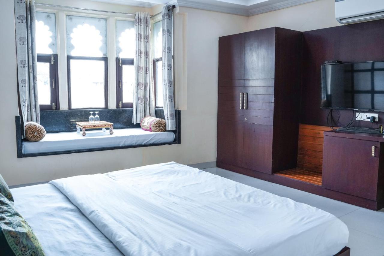 Hide-in - A Lake View Boutique Udaipur