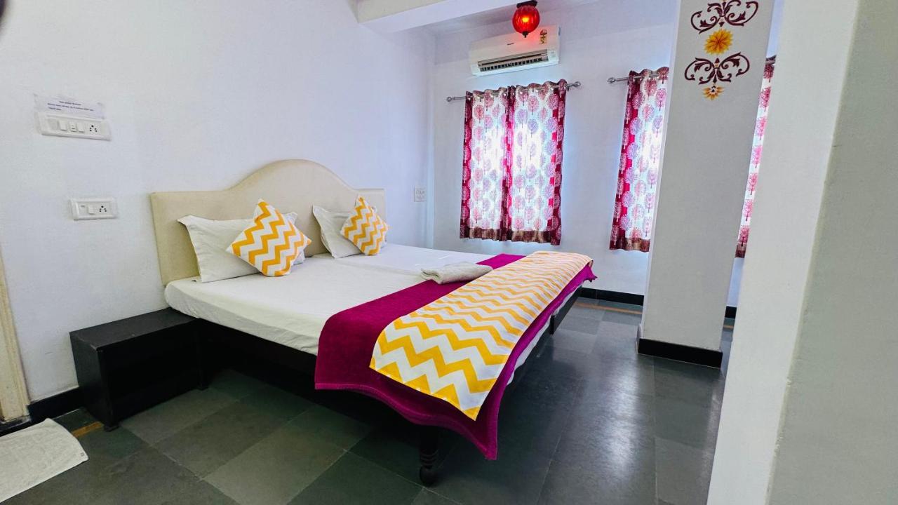 Hostel Maa Ji House On Pichola Udaipur