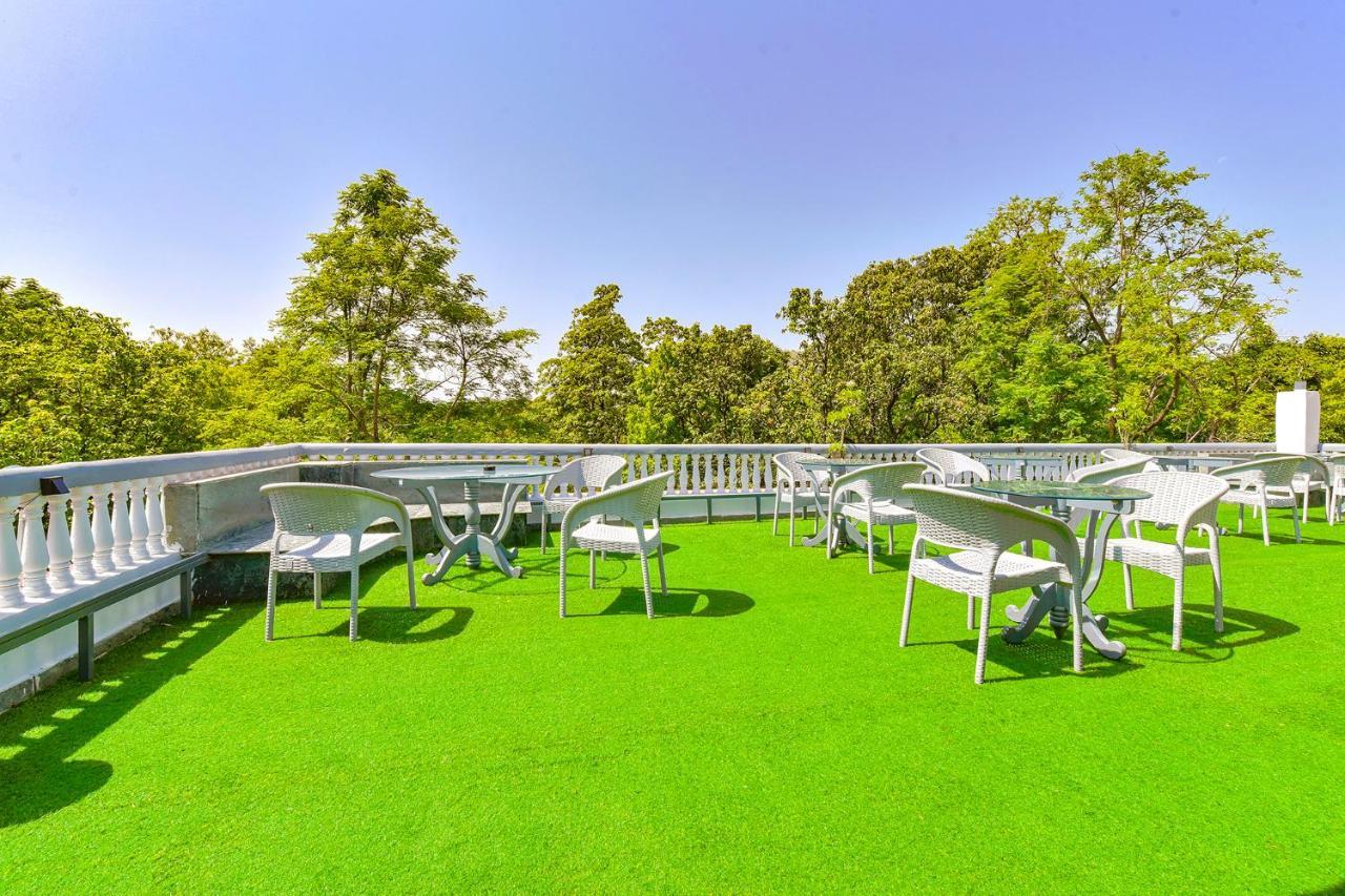 Fabhotel Prime View 3*