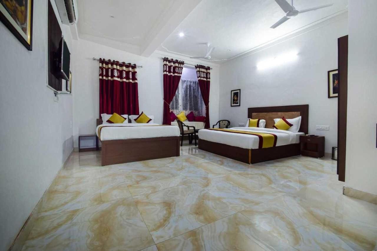 Hotel Collection O Vallabh