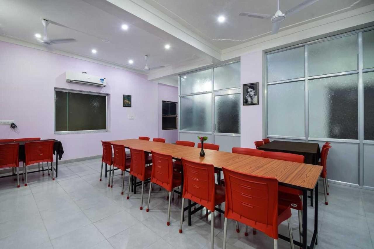 Hotel Collection O Vallabh Udaipur