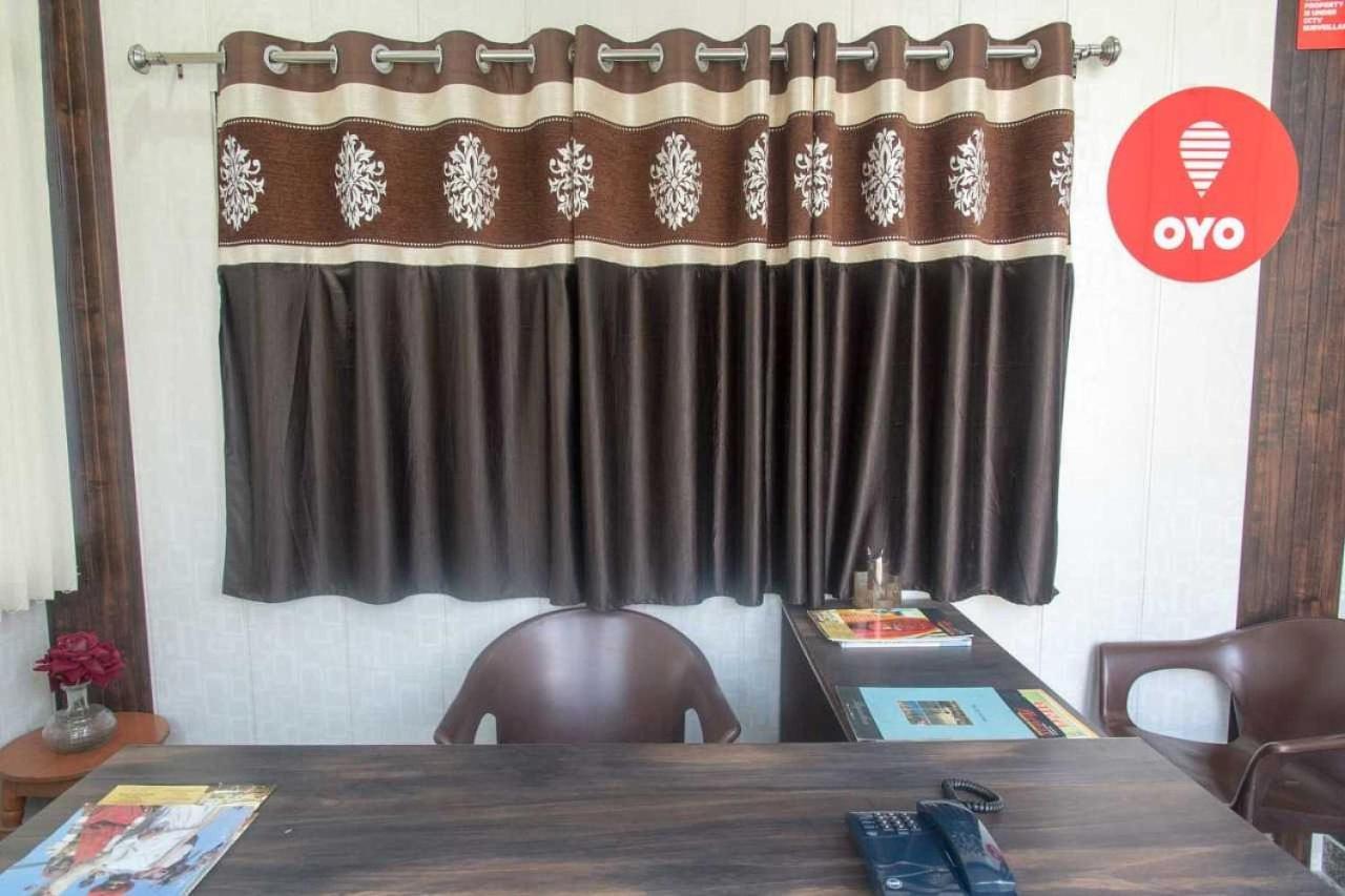 Collection O Vallabh Hotel