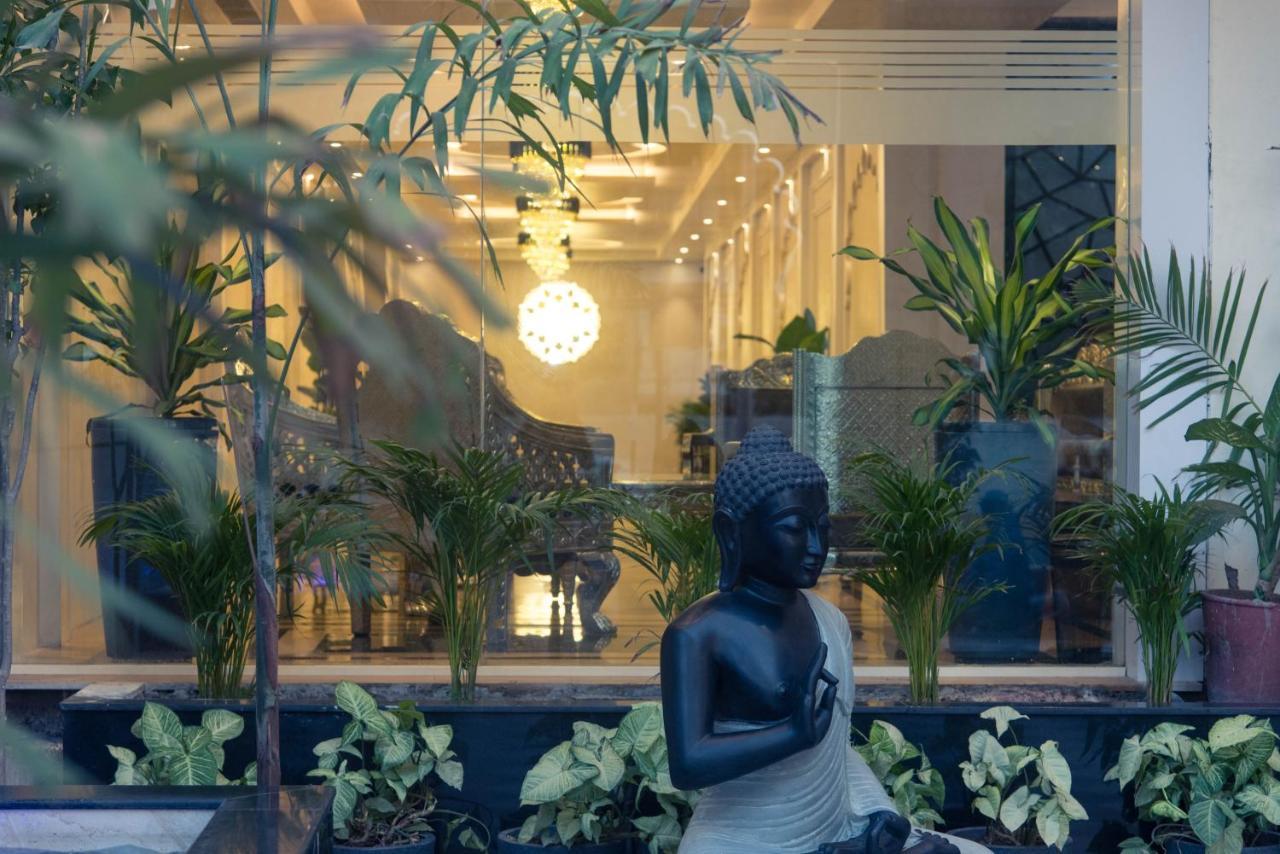 Raghu Mahal Hotel 3*