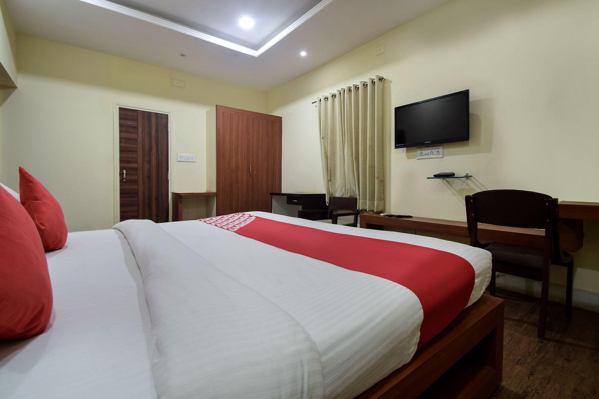 Oyo Hiran Magri Sector 13 Hotel