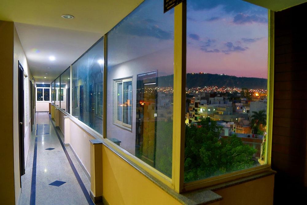 Royal Palm - A Budget In 3* Udaipur