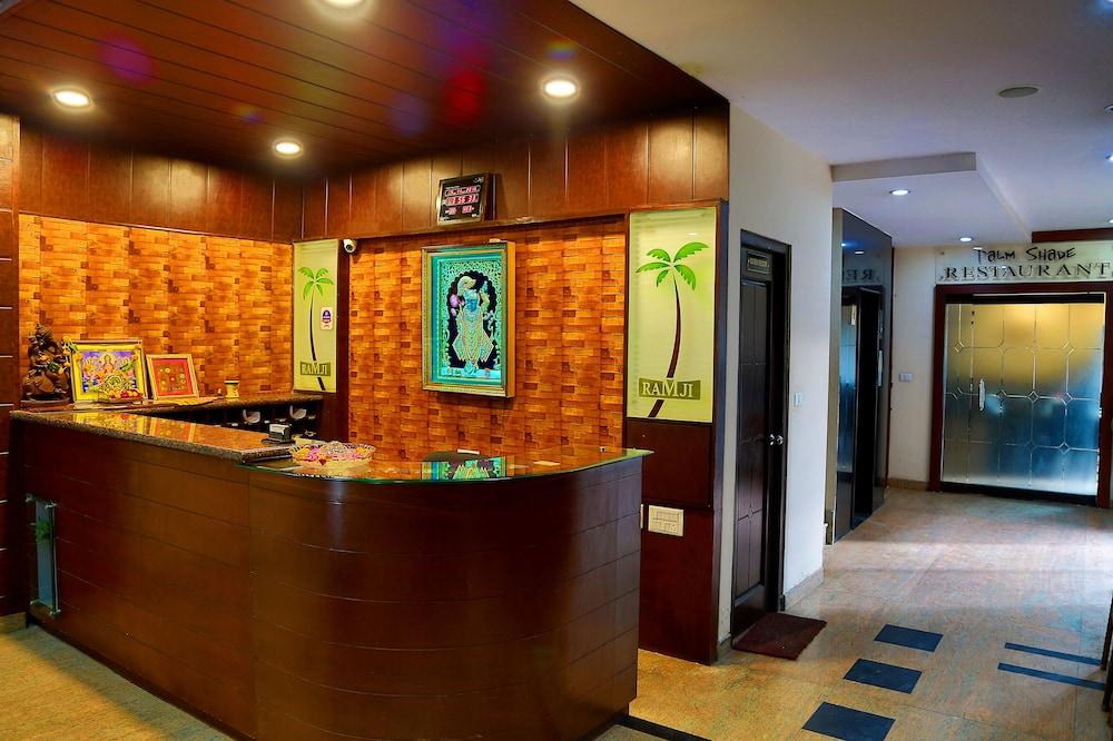 Royal Palm - A Budget In 3*