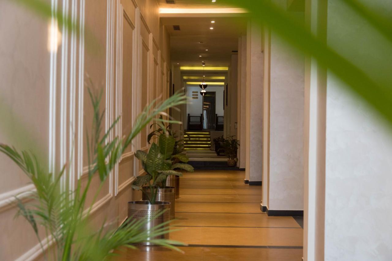 Hotel Raghu Mahal